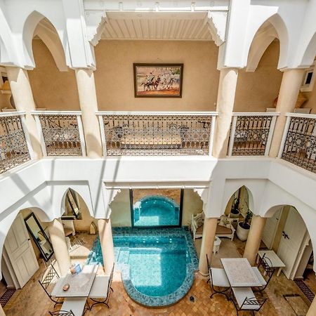Riad Awinati Location Privatisee ,Piscine Chauffee , Beau Rooftop Марракеш Экстерьер фото