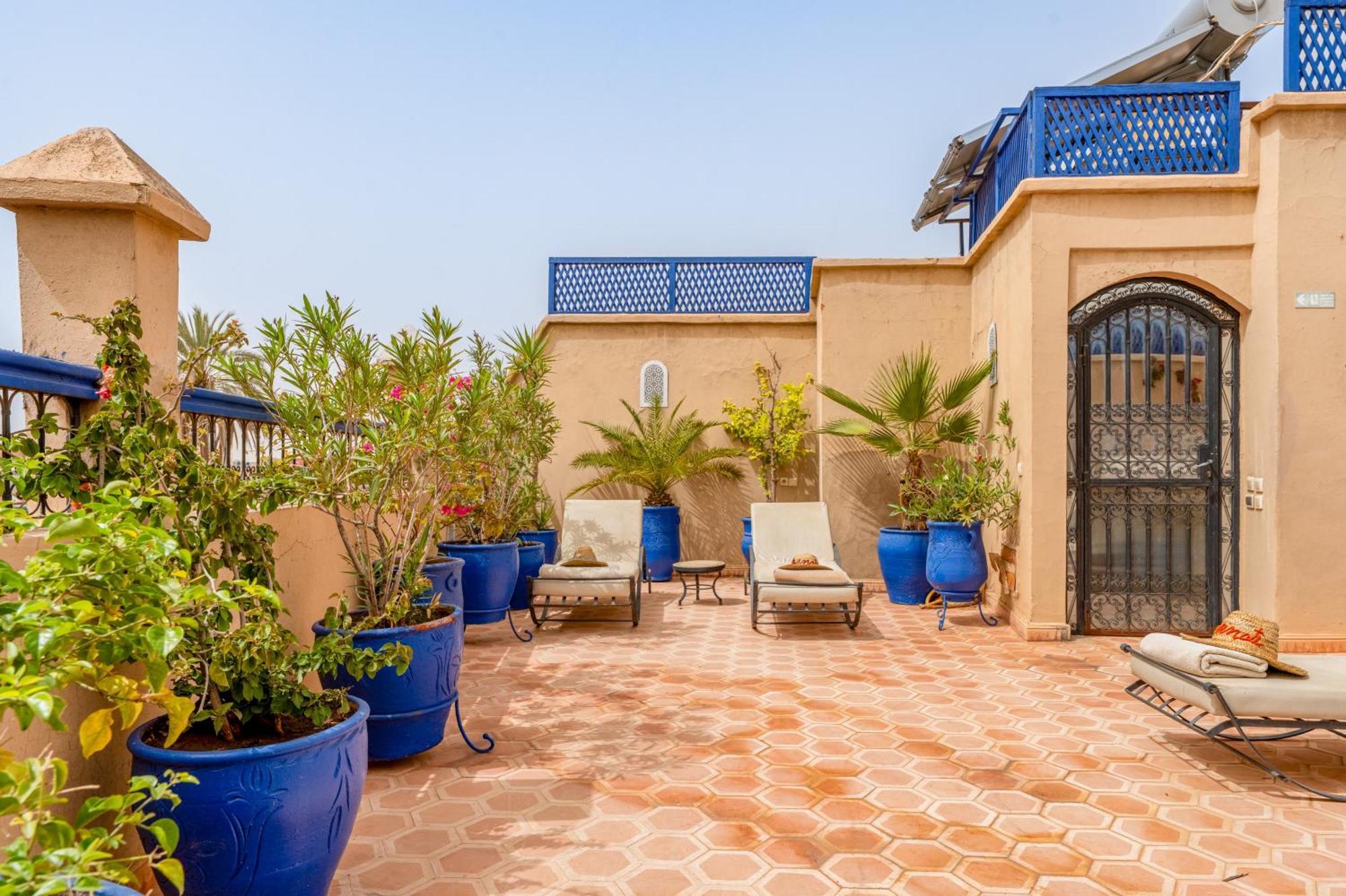 Riad Awinati Location Privatisee ,Piscine Chauffee , Beau Rooftop Марракеш Экстерьер фото