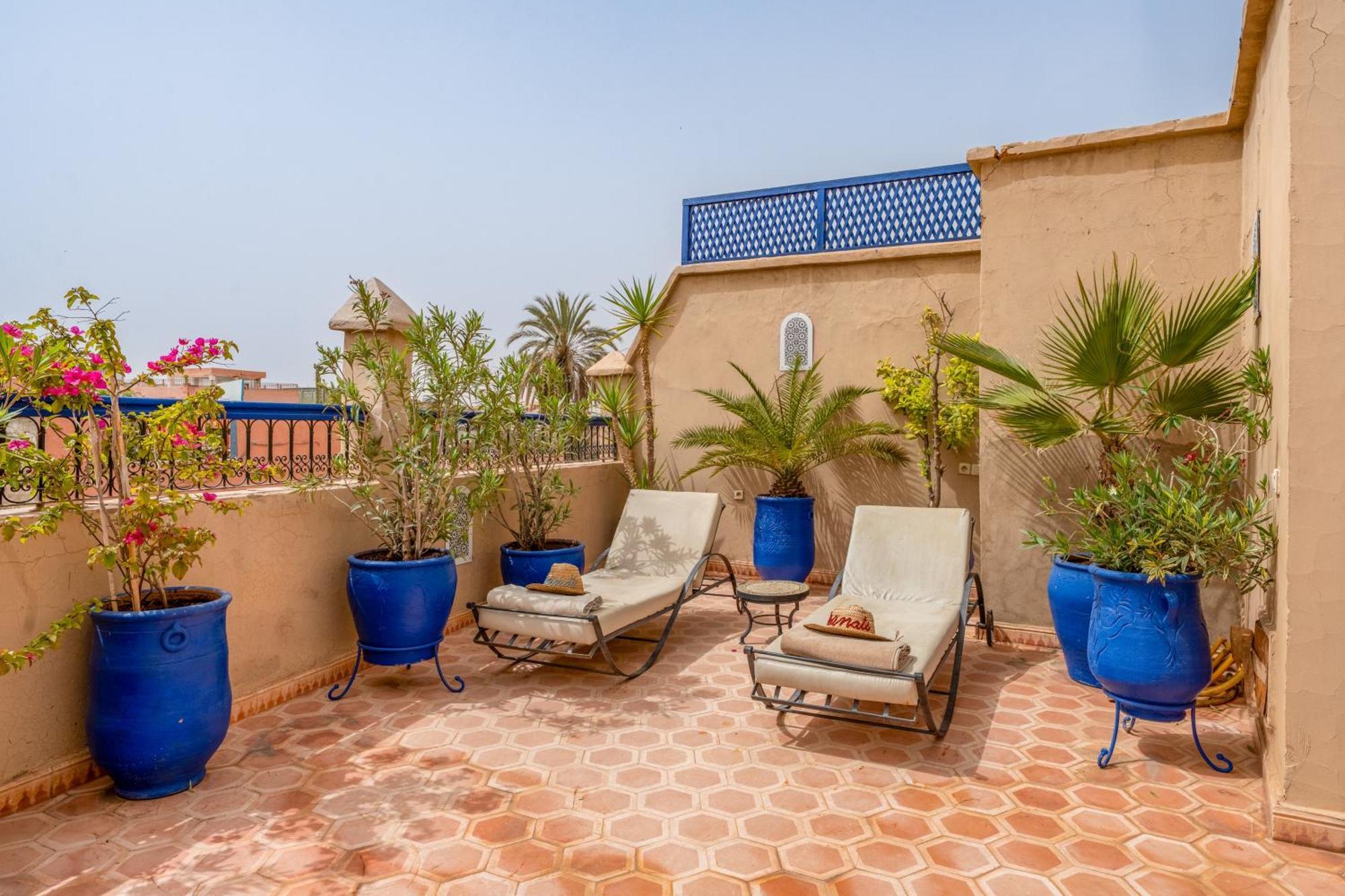 Riad Awinati Location Privatisee ,Piscine Chauffee , Beau Rooftop Марракеш Экстерьер фото