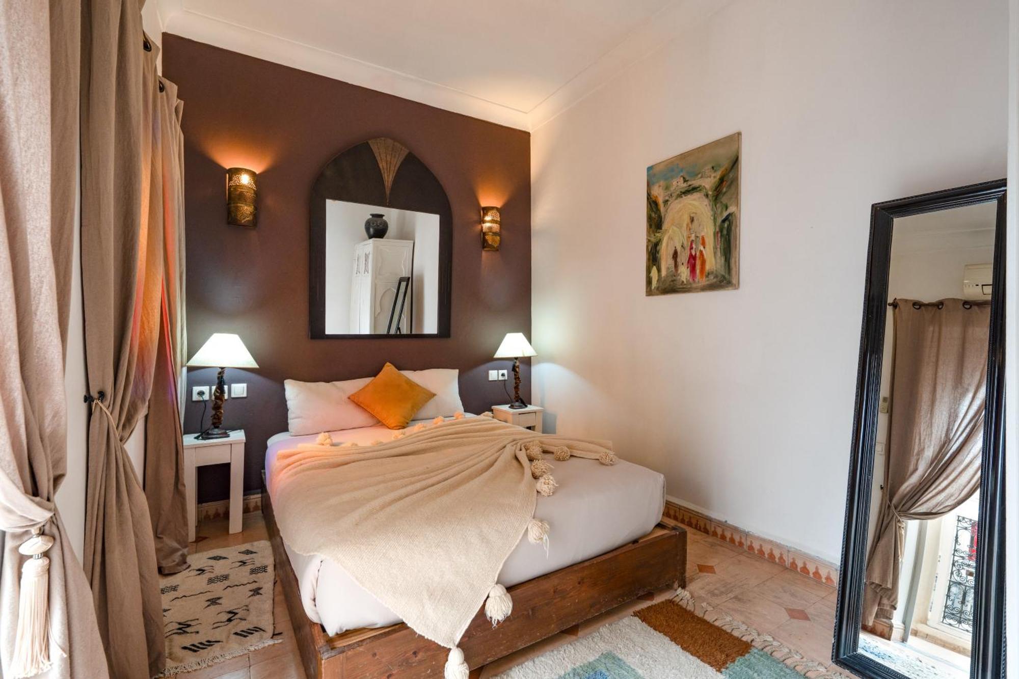 Riad Awinati Location Privatisee ,Piscine Chauffee , Beau Rooftop Марракеш Экстерьер фото