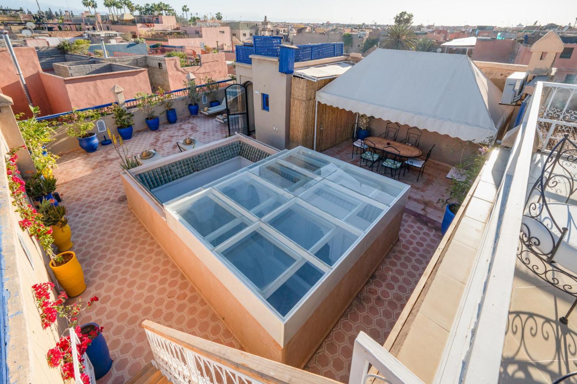 Riad Awinati Location Privatisee ,Piscine Chauffee , Beau Rooftop Марракеш Экстерьер фото