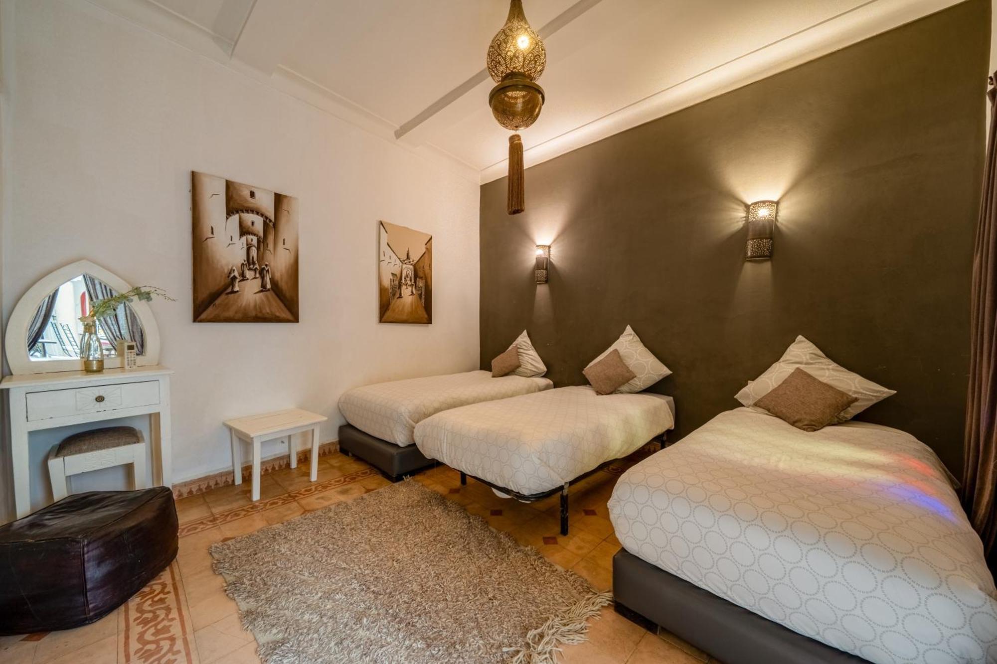 Riad Awinati Location Privatisee ,Piscine Chauffee , Beau Rooftop Марракеш Экстерьер фото