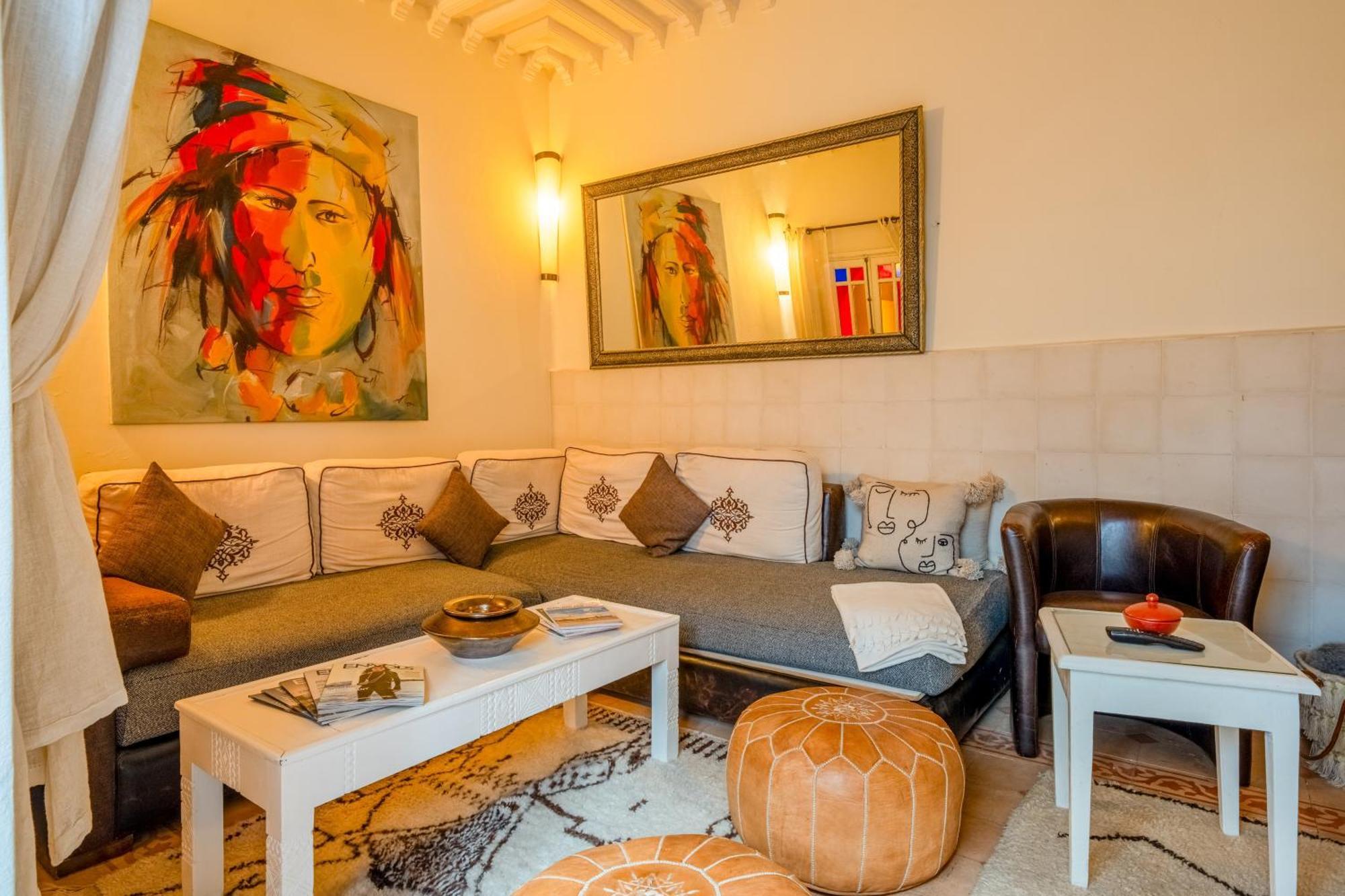 Riad Awinati Location Privatisee ,Piscine Chauffee , Beau Rooftop Марракеш Экстерьер фото