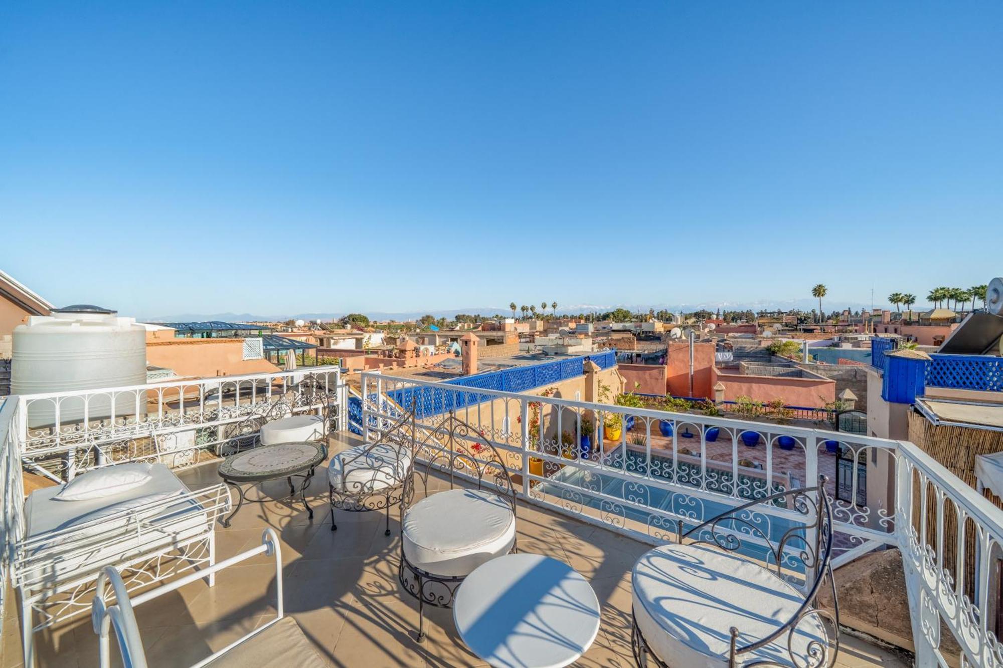 Riad Awinati Location Privatisee ,Piscine Chauffee , Beau Rooftop Марракеш Экстерьер фото