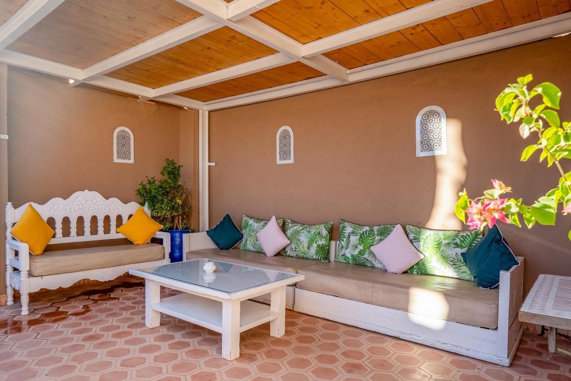 Riad Awinati Location Privatisee ,Piscine Chauffee , Beau Rooftop Марракеш Экстерьер фото
