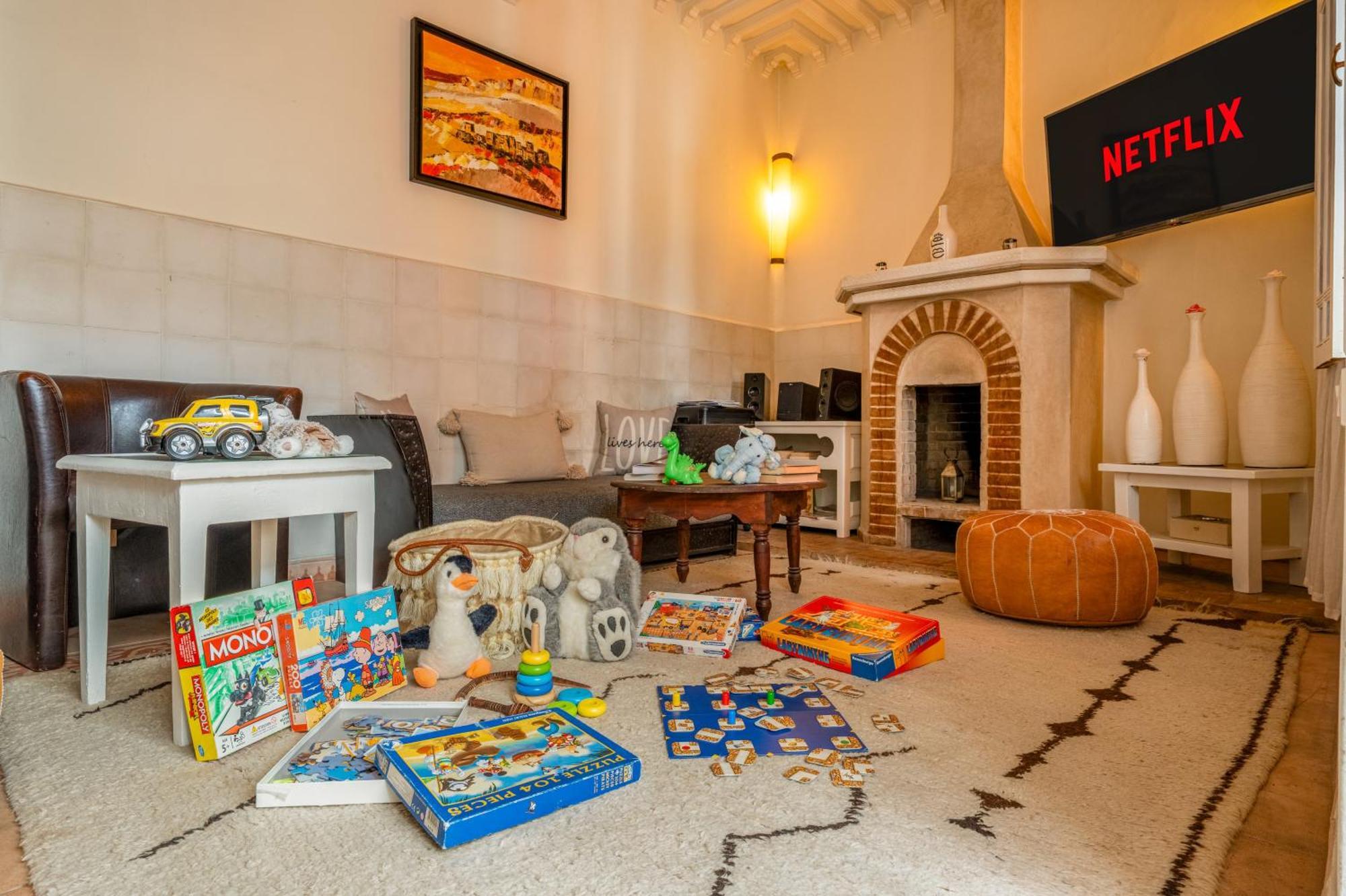 Riad Awinati Location Privatisee ,Piscine Chauffee , Beau Rooftop Марракеш Экстерьер фото