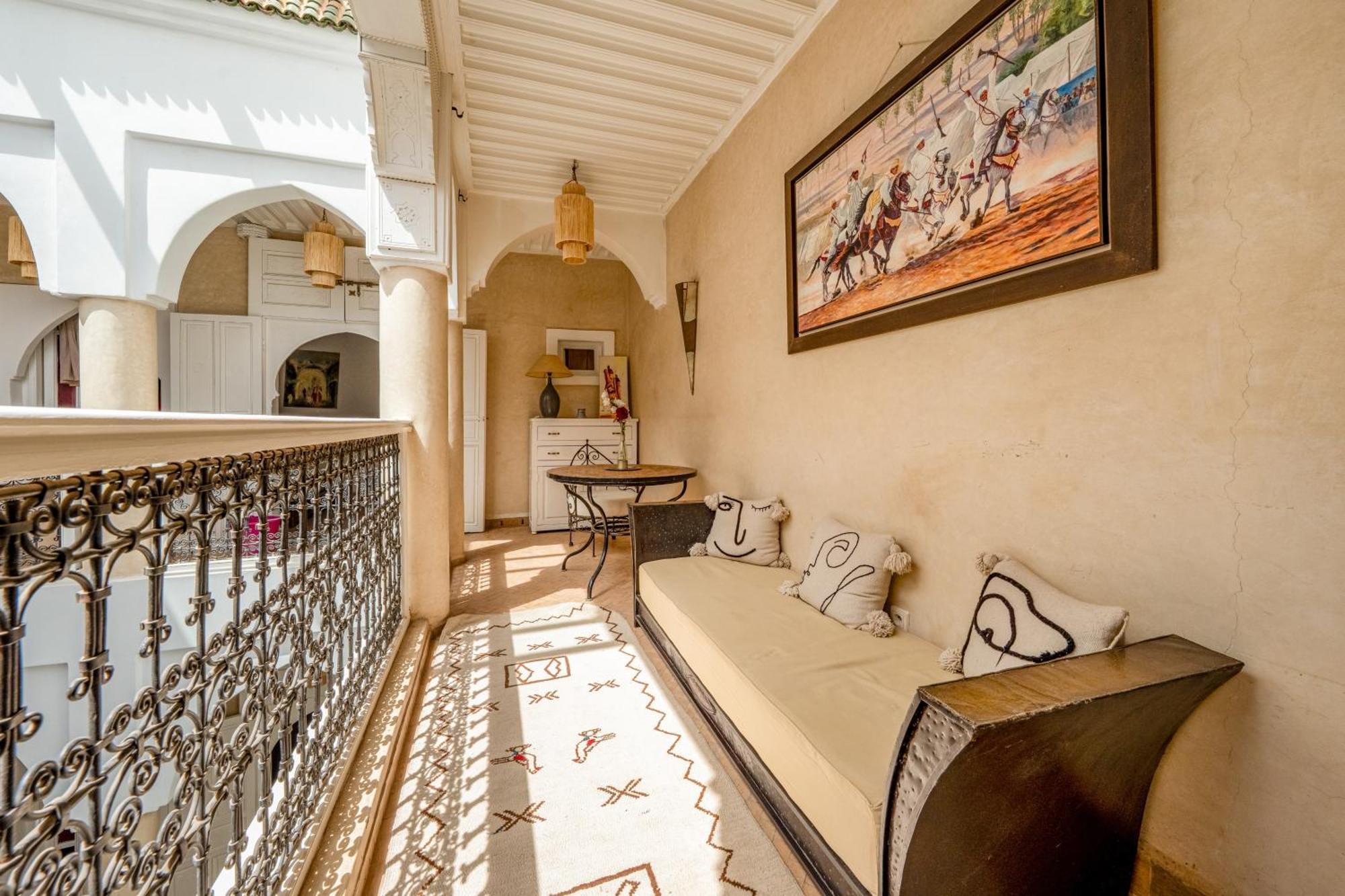 Riad Awinati Location Privatisee ,Piscine Chauffee , Beau Rooftop Марракеш Экстерьер фото