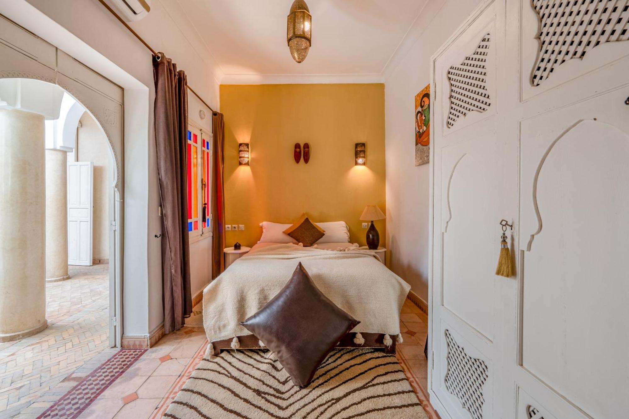 Riad Awinati Location Privatisee ,Piscine Chauffee , Beau Rooftop Марракеш Экстерьер фото