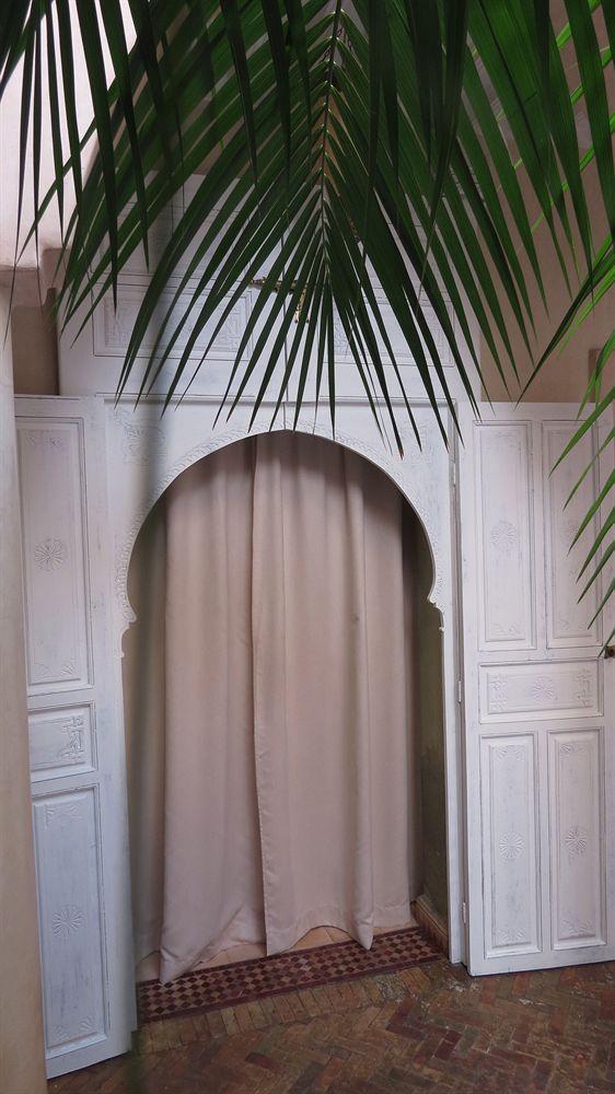 Riad Awinati Location Privatisee ,Piscine Chauffee , Beau Rooftop Марракеш Экстерьер фото