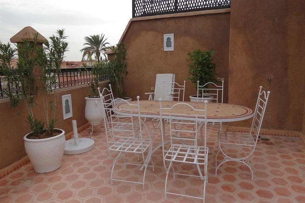 Riad Awinati Location Privatisee ,Piscine Chauffee , Beau Rooftop Марракеш Экстерьер фото