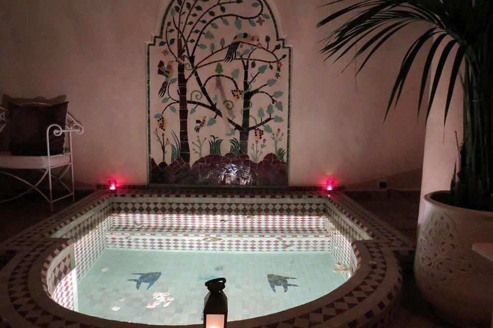 Riad Awinati Location Privatisee ,Piscine Chauffee , Beau Rooftop Марракеш Экстерьер фото