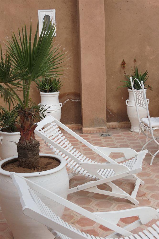 Riad Awinati Location Privatisee ,Piscine Chauffee , Beau Rooftop Марракеш Экстерьер фото